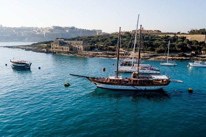 3 Island Cruise onboard Faith - The first Malta bay: a gentle start