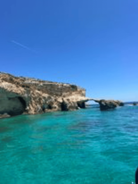 Cirkewwa/Mgarr: Blue and Crystal Lagoon Private Boat Charter - Why a private boat makes sense around Comino