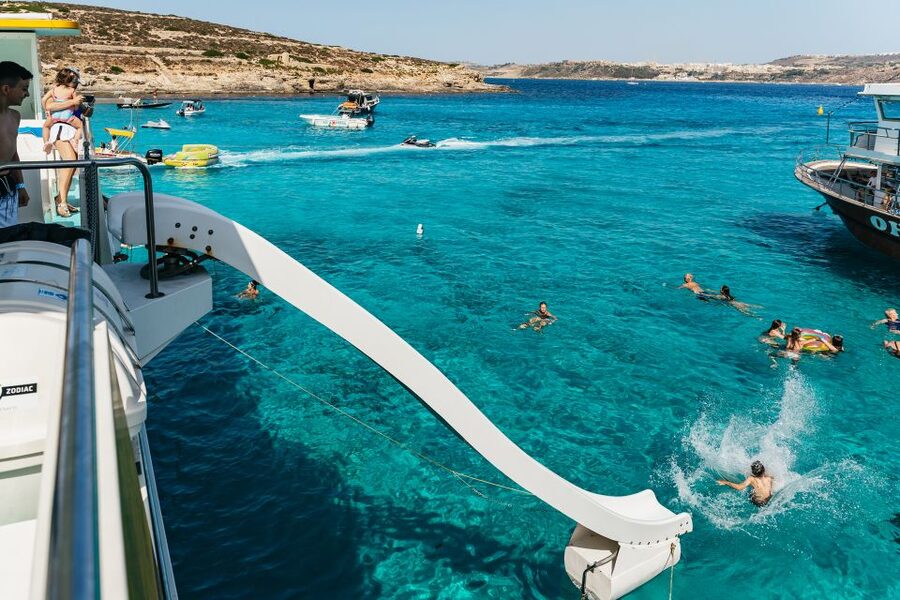 Comino: Blue Lagoon, Crystal Lagoon, and Seacaves Tour - Who will enjoy this tour most