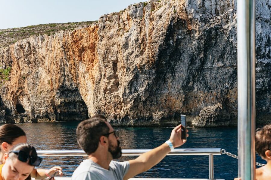 Comino: Blue Lagoon, Crystal Lagoon, and Seacaves Tour - Timing, seasons, and what can change