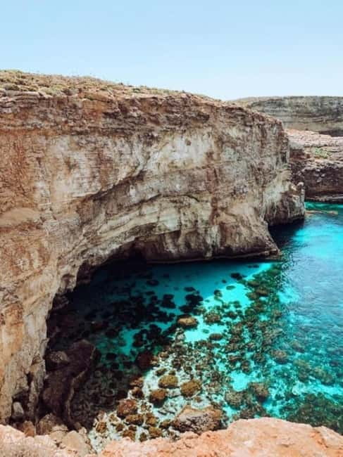 Comino & Gozo: Blue & Crystal Lagoons Cruise with Sea Caves - A four-hour introduction to Comino’s best-known coast