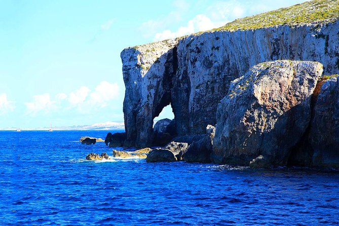 Comino Island: including Blue Lagoon, Crystal Lagoon & sea caves - Crystal Lagoon: the quieter and clearer swimming stop