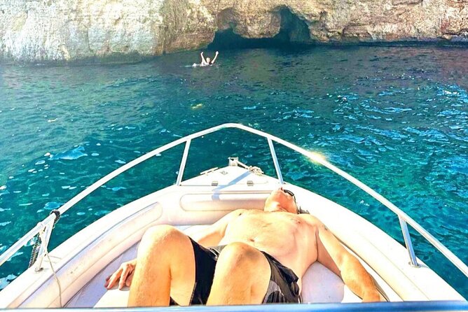 Comino Private Boat Tour in Malta - Cominotto Reef and its swim-through cave