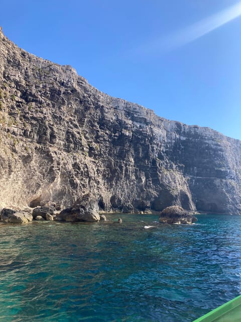 Comino: Private boat tour with Snorkeling activities & caves - What the boat provides between swims