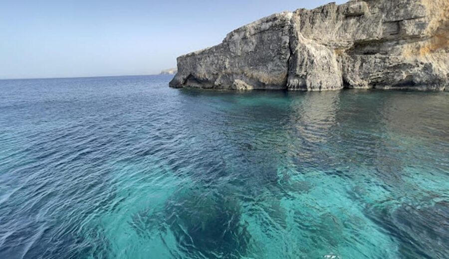 Comino: Private Boat Trips, Swimming stops and Caves Tours - What to bring for a better day