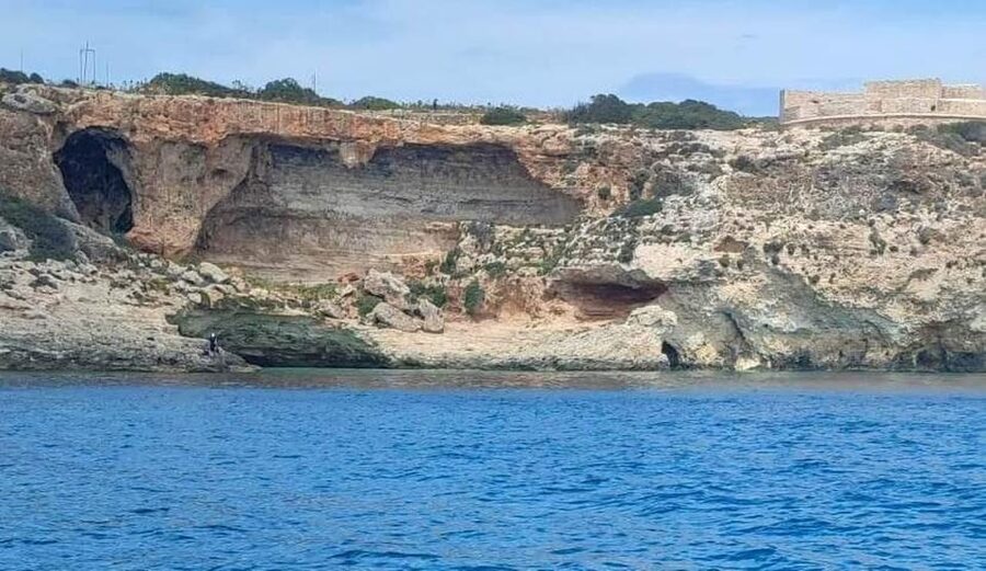 Comino: Private Boat Trips, Swimming stops and Caves Tours - Crystal Lagoon and Comino’s clear water
