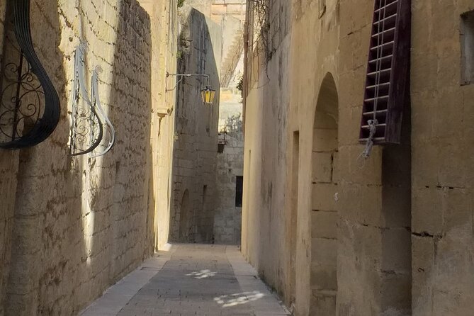 Discover the 3 Cities - Private Insider Walking Tour - English Guidance and the Practical Strength of the Experience