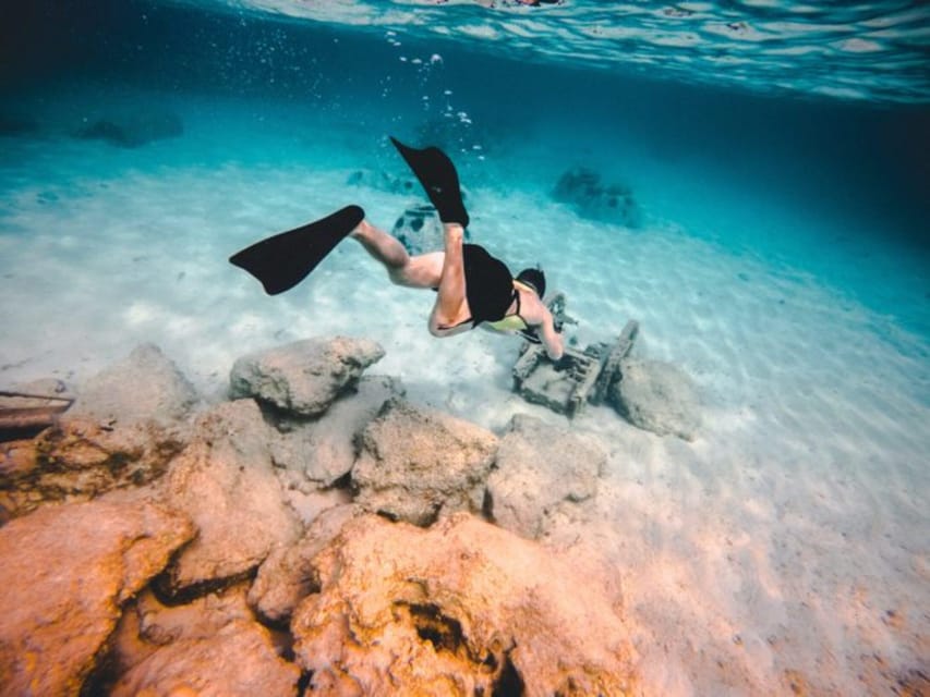 DiveSnap Underwater Sports Thrills:Lantern Point & P31 Wreck - Seeing the P31 Wreck when conditions allow