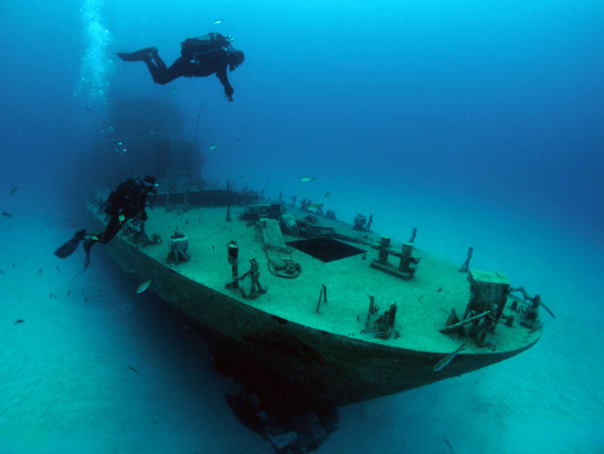 DiveSnap Underwater Sports Thrills:Lantern Point & P31 Wreck - What the captain adds to the trip