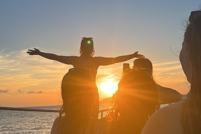 Explore Comino, Blue Lagoon & Caves - Private speed boat - Blue Lagoon: beautiful water, limited time