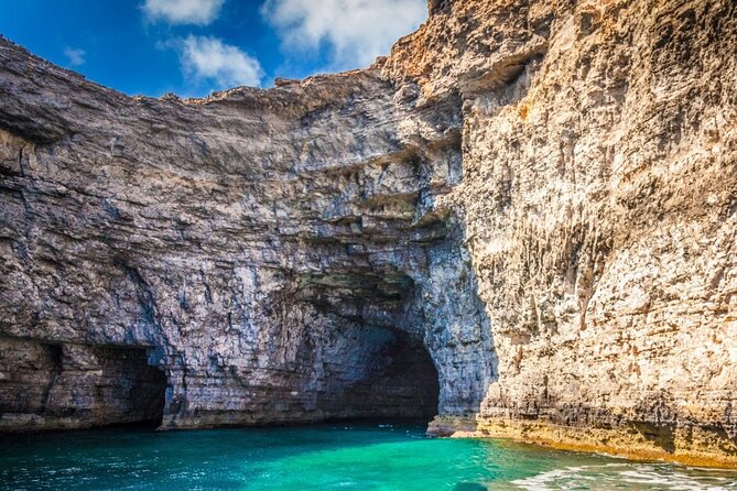 Explore Comino, Blue Lagoon & Caves - Private speed boat - San Nikolai and San Marija Bays