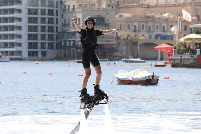 Flyboard Full Flight (30min) - Spinola Bay gives the session its setting