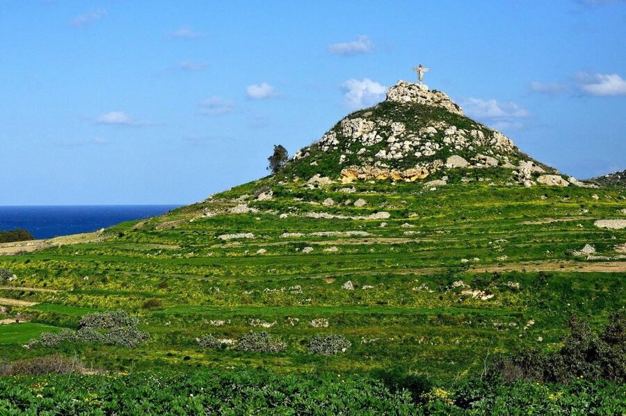 From Malta: Gozo Jeep Tour with Lunch and Transfers - Calypso Cave and the ancient Ġgantija Temples