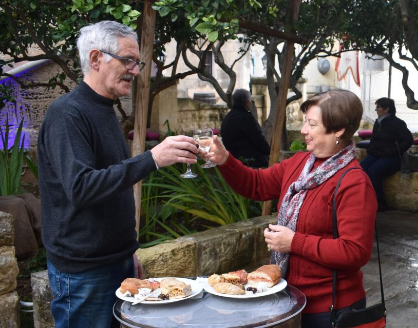 From Mosta: City Highlights Tour of Mosta with Buffet Lunch - How the self-guided and guided parts work together