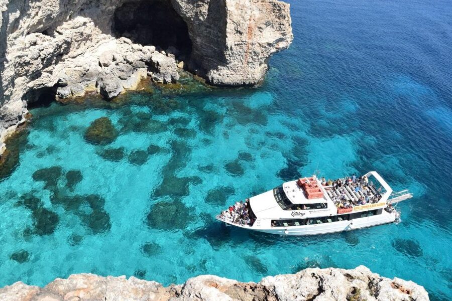 From Sliema: Comino Island and Blue Lagoon Cruise - Three and a half hours around Comino