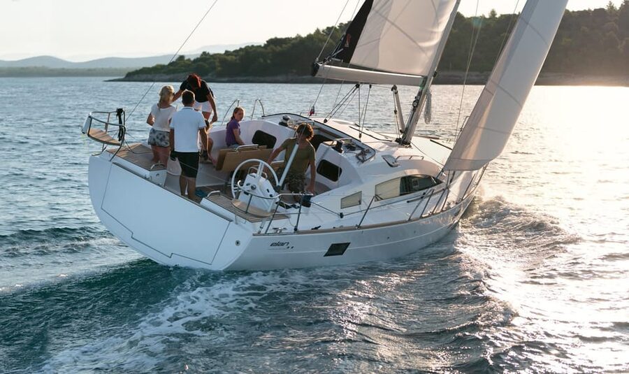 From Valletta: Romantic Sunset Cruise on a Sailing Yacht - What the $648 price includes