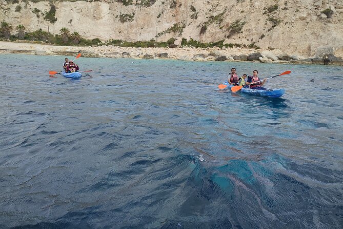 Gozo: 1 hour Kayak + Cave Tour + Blue Lagoon Drop off - Paddling the Hondoq Coast for one hour