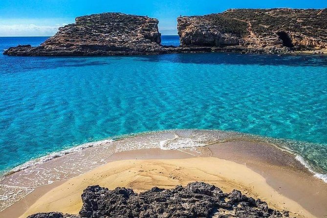 Gozo Blue Lagoon and Sea Caves Full Day Cruise Tour - Crew service and the risk of uneven organization