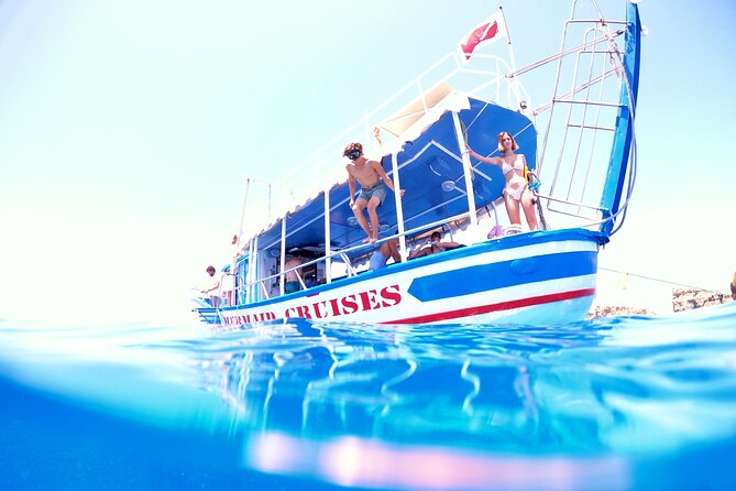 Gozo with bus including Blue Lagoon Comino & Sea Caves - Blue Lagoon: beautiful water, awkward shore