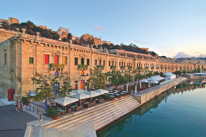 Half Day Guided Walking Tour in Valletta - Getting Your Bearings at Valletta City Gate
