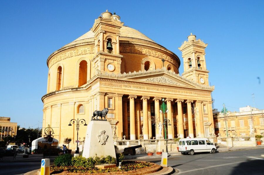 Half-Day Tour of Mosta, Ta'Qali Crafts Village & Mdina - Mosta’s dome and the bomb that did not explode