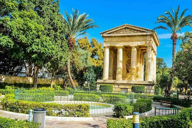 Magic of Malta : A Cruise Passenger's Dream Day - St. Paul’s Cathedral and the noble palazzos