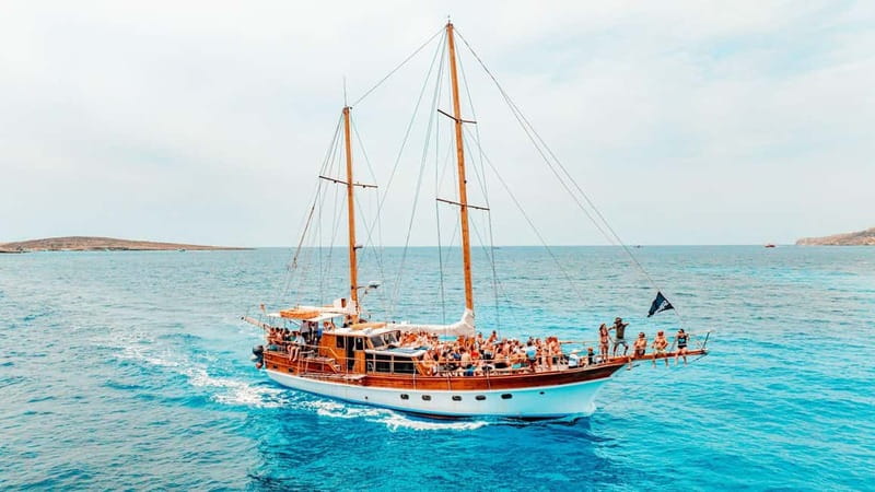 Malta: Blue Lagoon, Comino, Gozo & Crystal Lagoon Sea Caves - The northern coast, Elephant Rock, and Comino caves