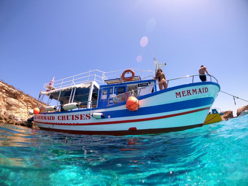 Malta: Blue Lagoon, Comino & St Paul's Islands Cruise - The first hour along Mellieha’s coast