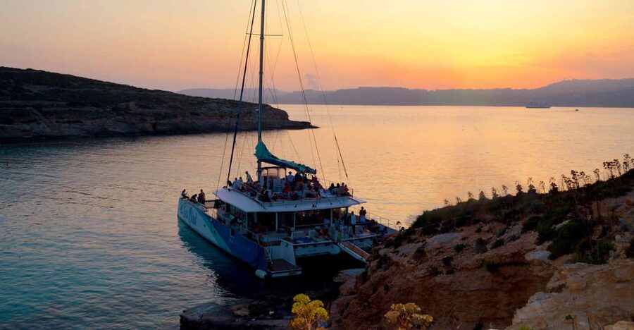 Malta: Blue Lagoon Evening Catamaran Cruise - Blue Lagoon away from the inner crowds