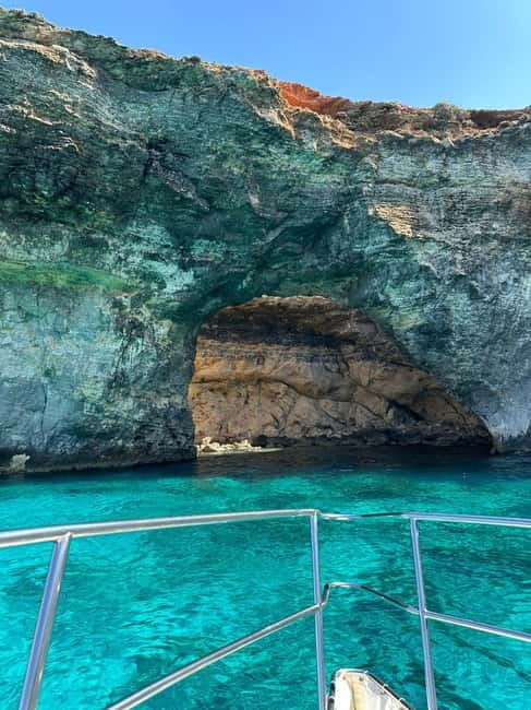 Malta: Comino, Gozo, Blue & Crystal Lagoon, and Caves Cruise - Comino Tower and the return to Cirkewwa