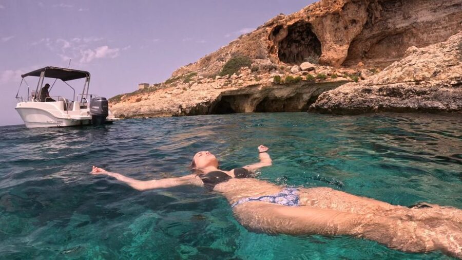 Malta: Crystal/Blue Lagoon, Comino & Gozo Private Boat Trip - Why a private boat makes Comino easier
