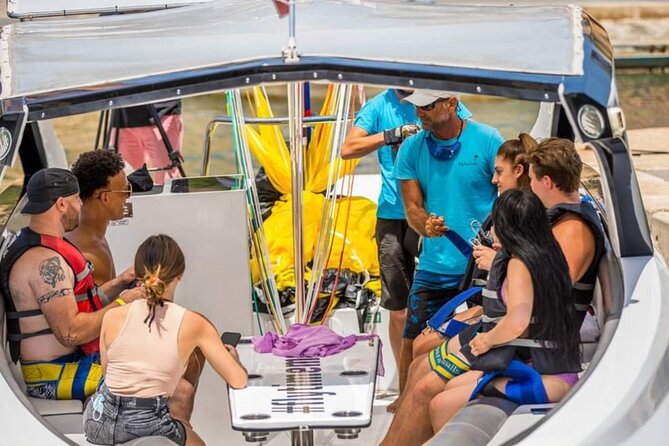 MALTA - Go & Fun Parasailing Free Photos & Videos - Getting ready for the launch