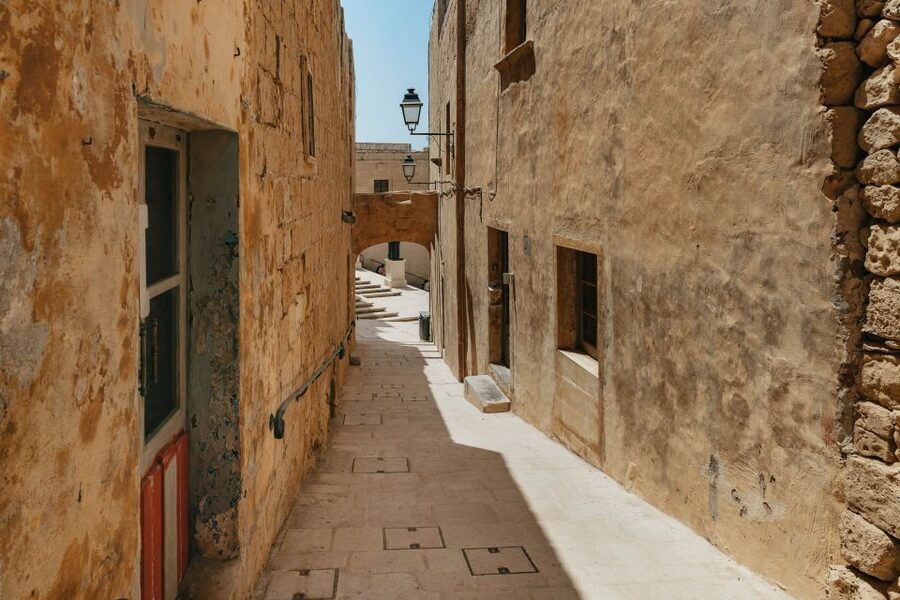 Malta: Gozo & Comino Islands, Blue Lagoon & Seacaves Tour - Should you book the Gozo and Comino boat tour?