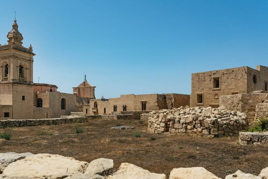 Malta: Gozo & Comino Islands, Blue Lagoon & Seacaves Tour - Who will enjoy this trip most?