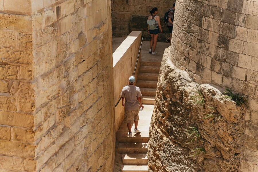 Malta: Gozo & Comino Islands, Blue Lagoon & Seacaves Tour - Practical advice for getting the most from the day