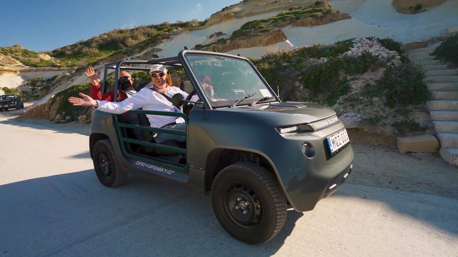 Malta: Gozo Private Chauffeured E-Jeep Tour with Ferry - The chauffeurs make the difference