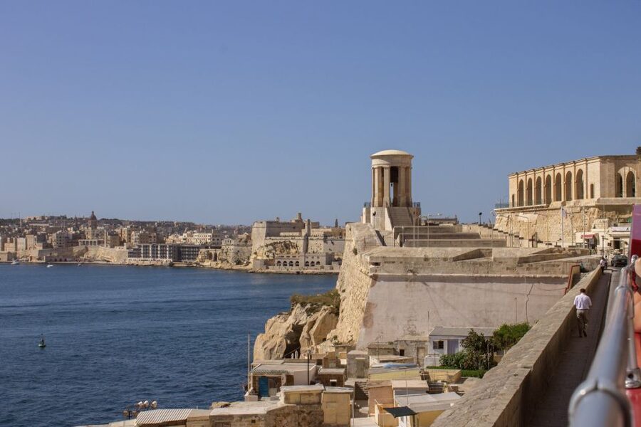Malta: Hop-On Hop-Off Bus Tours - The North Route: Mdina, Mosta, gardens, and beaches