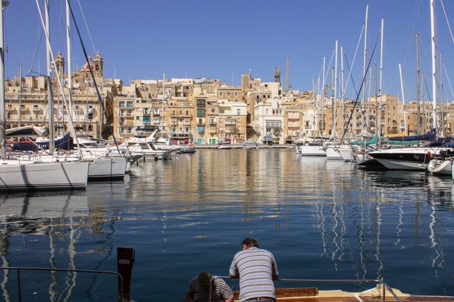 Malta: Hop-On Hop-Off Bus Tours - Audio commentary and the open top