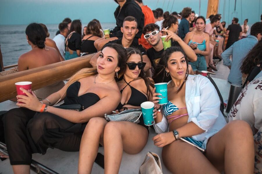 Malta: Lazy Pirate Boat Party with Drinks & Food - What the $81 price really buys you
