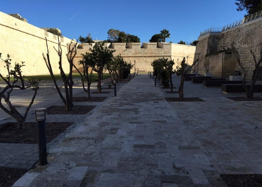Malta: Mdina and Rabat Walking Tour with Catacombs - The guiding makes the $29 price work