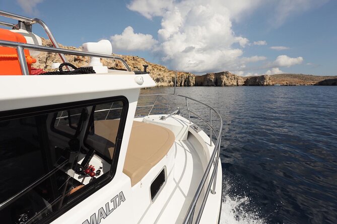 Malta: Private Boat Trip & Cruises Comino, Blue Lagoon, Gozo - Blue Lagoon: beautiful water with a busy reputation