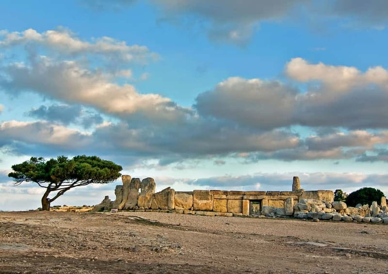Malta: Private Full-Day Sightseeing Tour - Ħaġar Qim and Mnajdra reach far back before Valletta