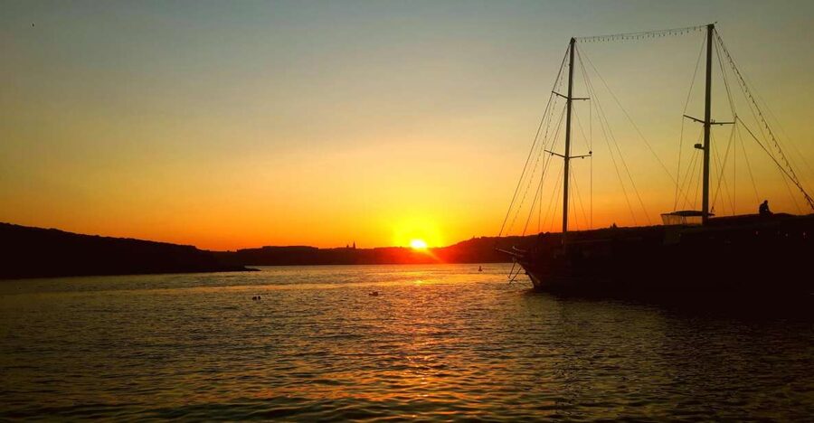 Malta: Private Sunset Boat Trip to Comino and Blue Lagoon - Why a private sunset boat works well in Malta