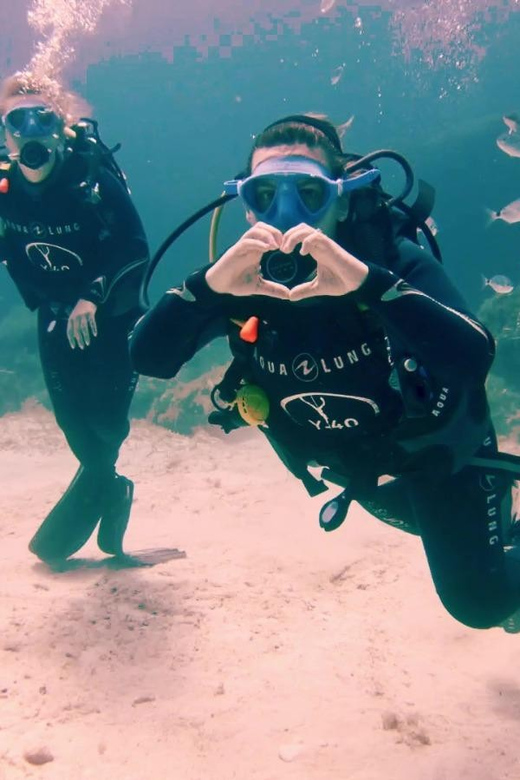 Malta, Scuba diving with instructor - Bugibba’s 45-minute safety briefing