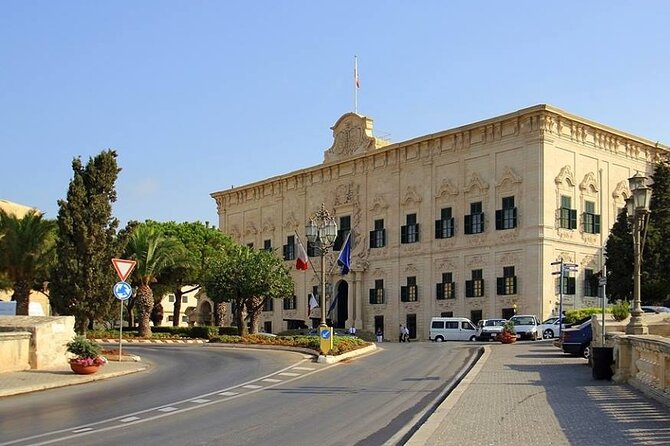 Malta Shore Excursion: Private Tour of Historic Palaces and Noble Homes - The Guide Can Make or Break the Four Hours
