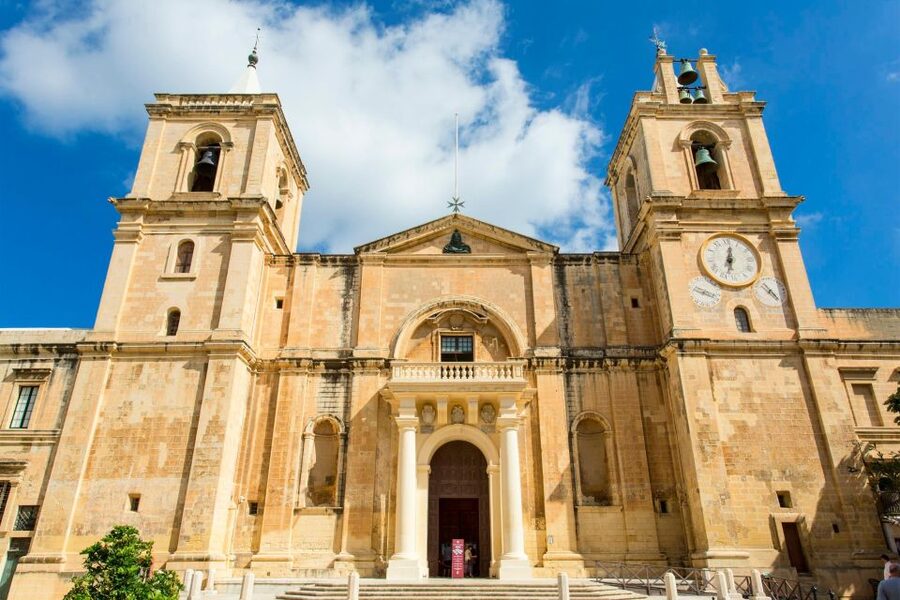 Malta: Sightseeing Shore Excursion for Cruise Passengers - Cathedral stops and the important entry question