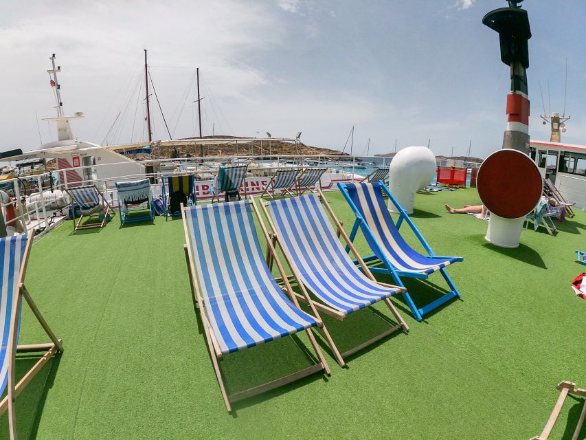 Malta: Sunset Cruise to the Blue Lagoon - What the crew adds to the experience