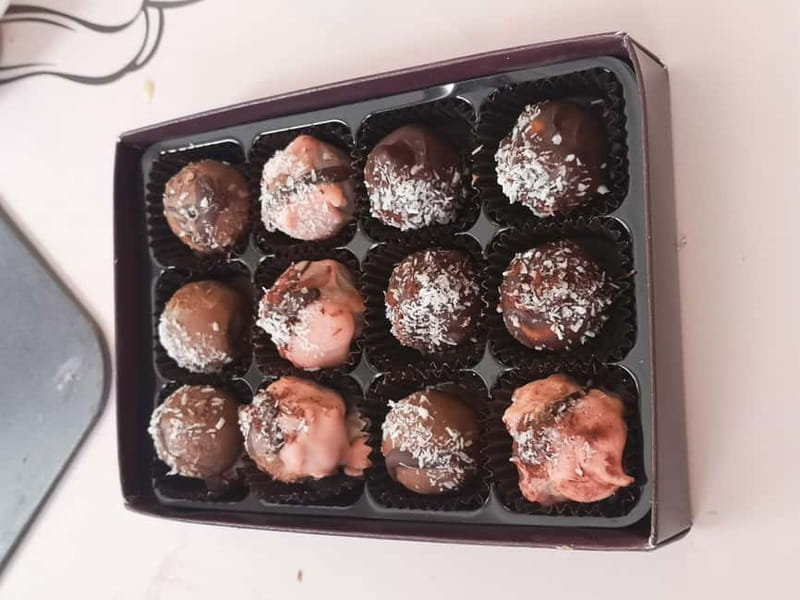 Malta: Truffle Making Master Class - Rolling, decorating, and accepting a little mess
