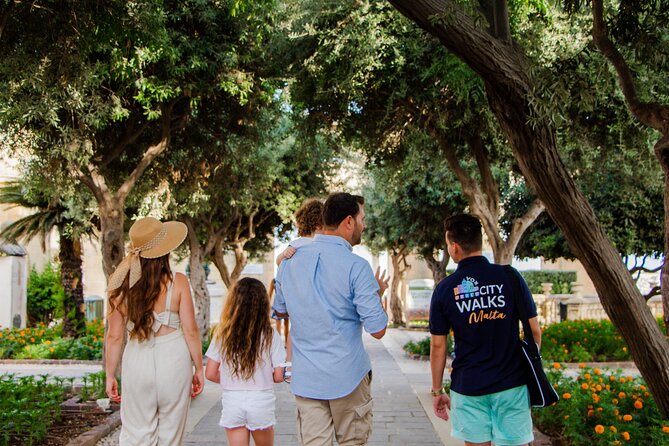 Malta: Walking Tour + Hop-on Hop-off Bus Tour + Boat Tour - Fort St Elmo and Malta’s military past