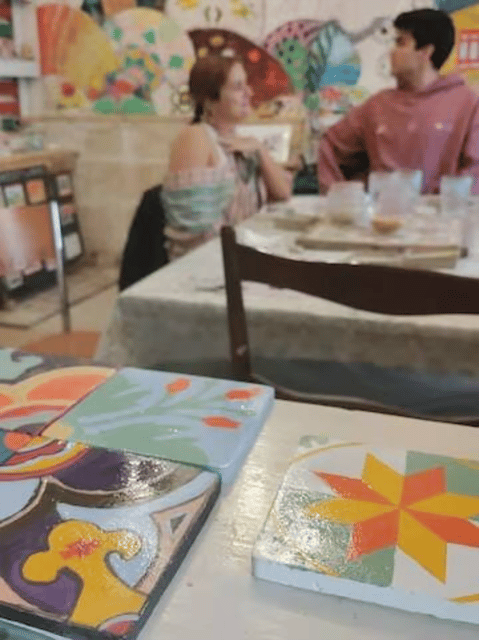 Maltese Tile - Souvenir painting workshop with local - Small details that improve the visit